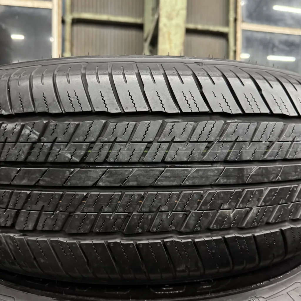 中古 DUNLOP GRANDTREK AT23 サマータイヤ 265/65R18 #280T40925の実物写真（1枚目）