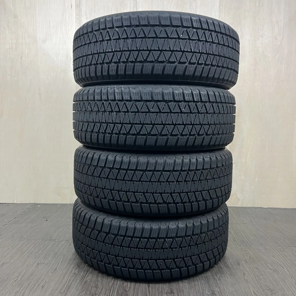 BRIDGESTONE BLIZZAK DM-V3 Tyre 225/55 R18 Item number 380T40925