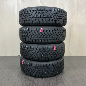 中古 MICHELIN X-ICE SNOW 冬用タイヤ 185/60R15 #395T40925の実物写真(1枚目)