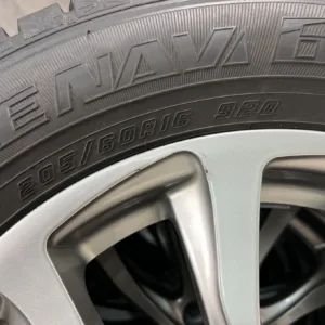 中古 GOODYEAR ICE NAVI 6 冬用タイヤ 205/60R16 #403T40925の実物写真(1枚目)