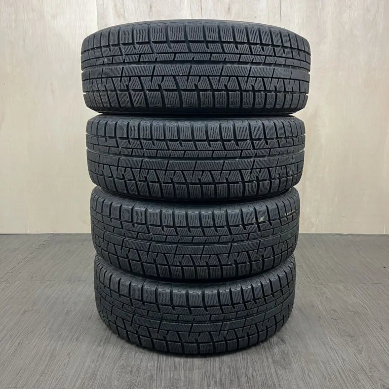 YOKOHAMA ICE GUARD IG60 Tyre 215/60 R16 Item number 441T40925