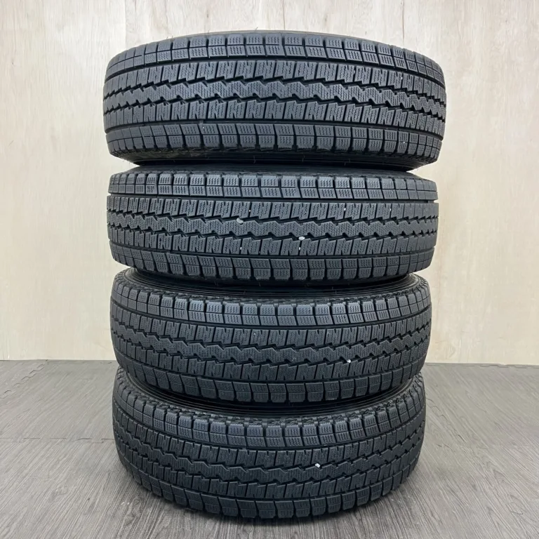 DUNLOP WINTER MAXX SV01 Шина 195/80 R15 артикул 442T40925