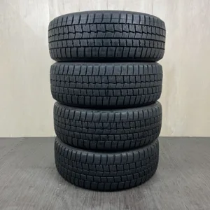 中古 DUNLOP WINTER MAXX WM01 冬用タイヤ 225/50R18 #455T40925の実物写真（1枚目）