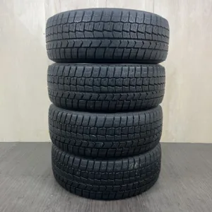中古 DUNLOP WINTER MAXX WM02 冬用タイヤ 225/55R17 #456T40925の実物写真（1枚目）