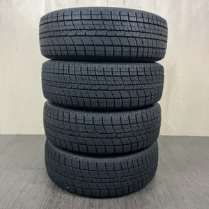 中古 NANKANG ICE ACTIVA AW-1 冬用タイヤ 215/65R16 #459T40925の実物写真（1枚目）