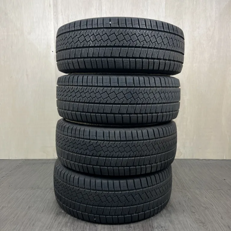 PIRELLI ICE ZERO Tyre 245/40 R19 Item number 471T40925