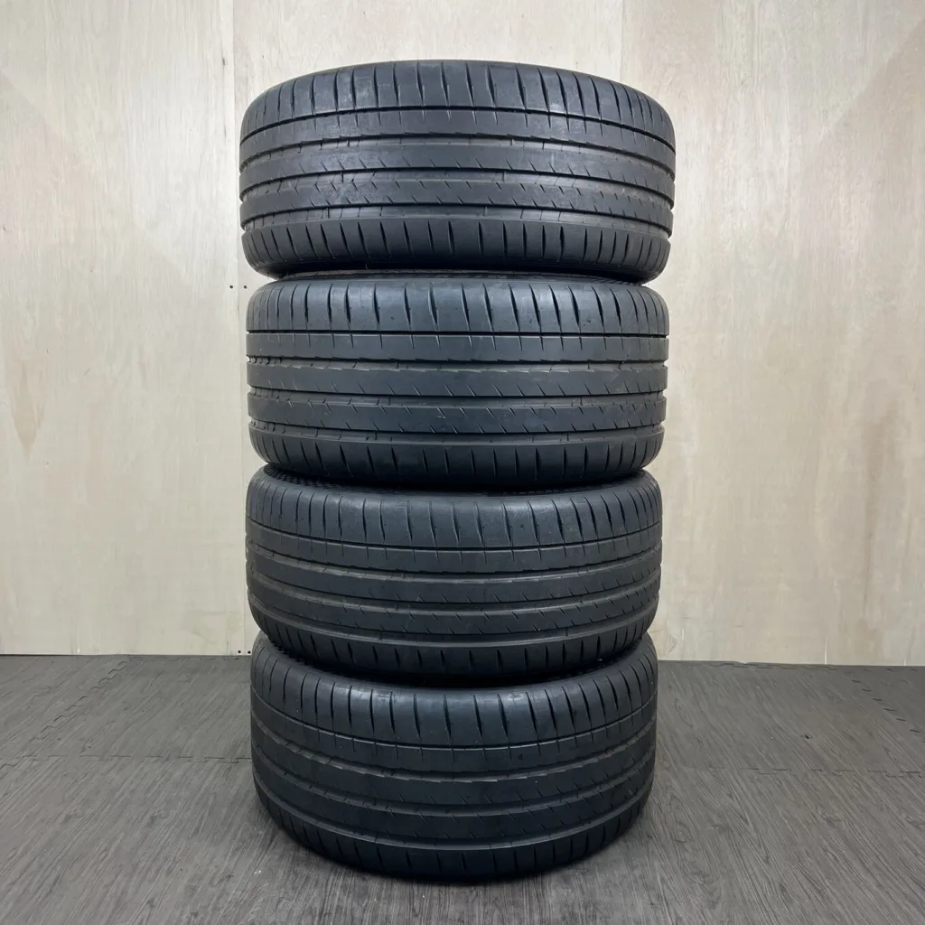 MICHELIN PILOT SPORT 4 Шина 265/40 R20 артикул 516T40925
