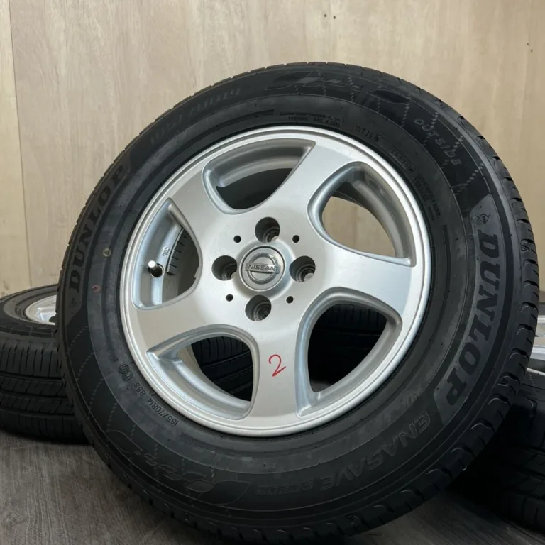 DUNLOP ENASAVE EC205 NISSAN Комплект шин и дисков 185/70 R14 артикул 0002AS030926
