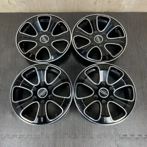 中古 M.T.S. JAPAN ホイール 17×7.0J PCD 6x139.7 ET38 #0090AD030926の実物写真（1枚目）