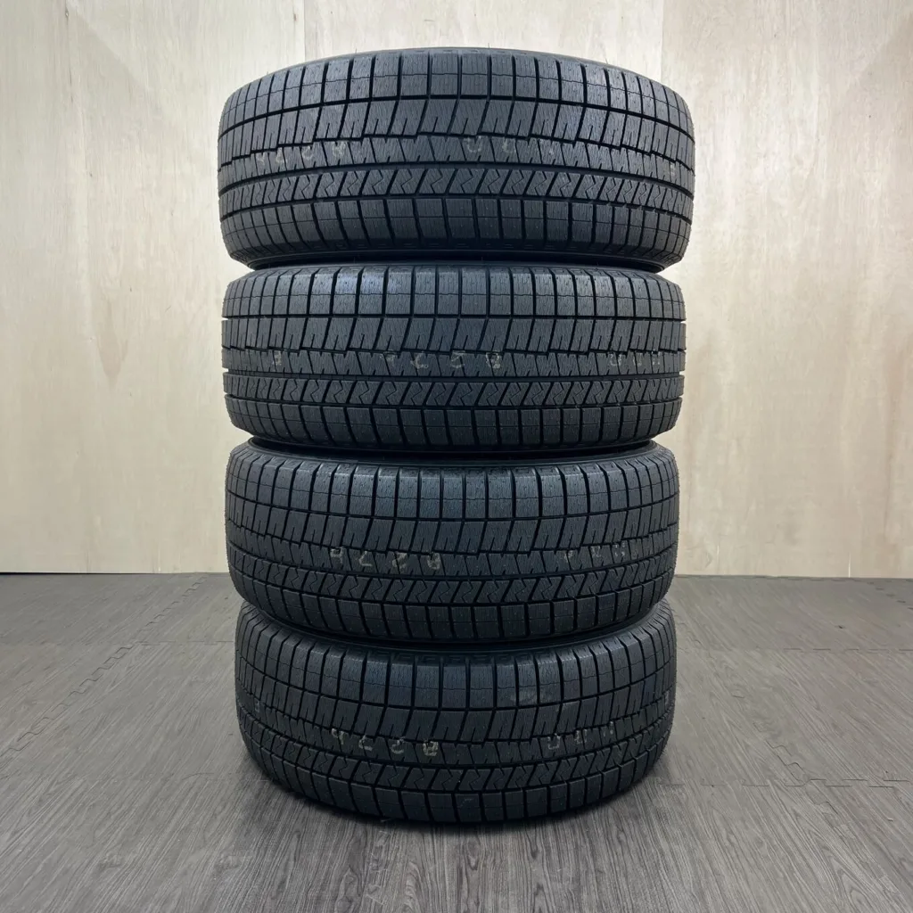 DUNLOP WINTER MAXX WM03 Tyre 235/55 R17 Item number 41T40426