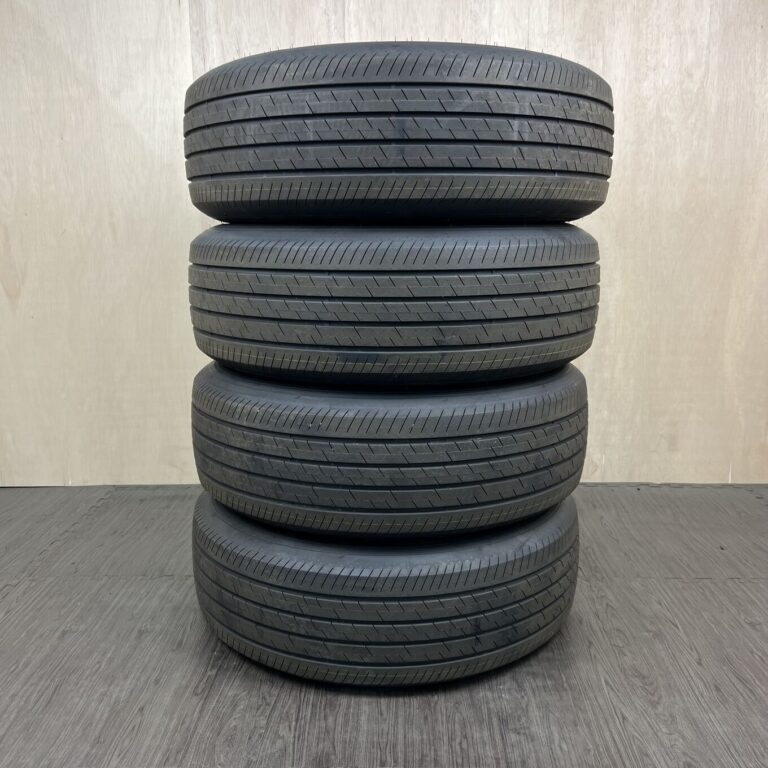 GOODYEAR EFFICIENTGRIP PERFORMANCE SUV Tyre 235/60 R18 Item number 8T40426