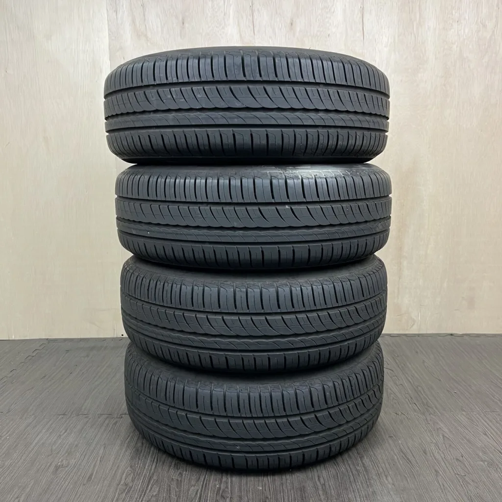 中古 PIRELLI CINTURATO サマータイヤ 205/65R16 #14T40426の実物写真（1枚目）