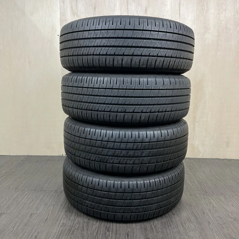 DUNLOP ENASAVE EC204 Tyre 215/60 R16 Item number 28T40426