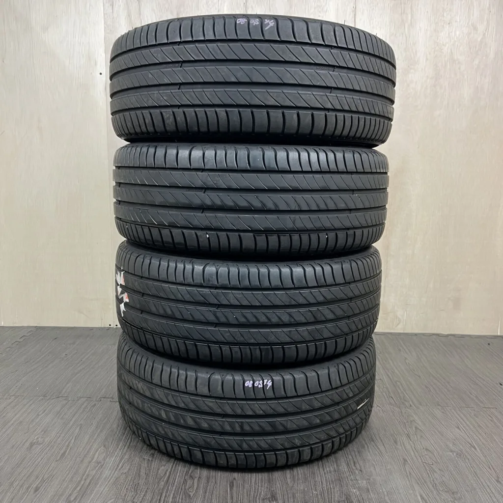 MICHELIN PRIMACY 4 Tyre 215/50 R17 Item number 33T40426