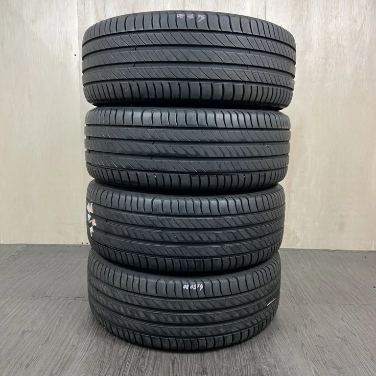 MICHELIN PRIMACY 4 Tyre 215/50 R17 Item number 33T40426