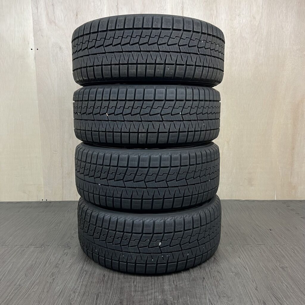 中古 YOKOHAMA ICE GUARD IG70 冬用タイヤ 225/40R18 #59T40426の実物写真（1枚目）