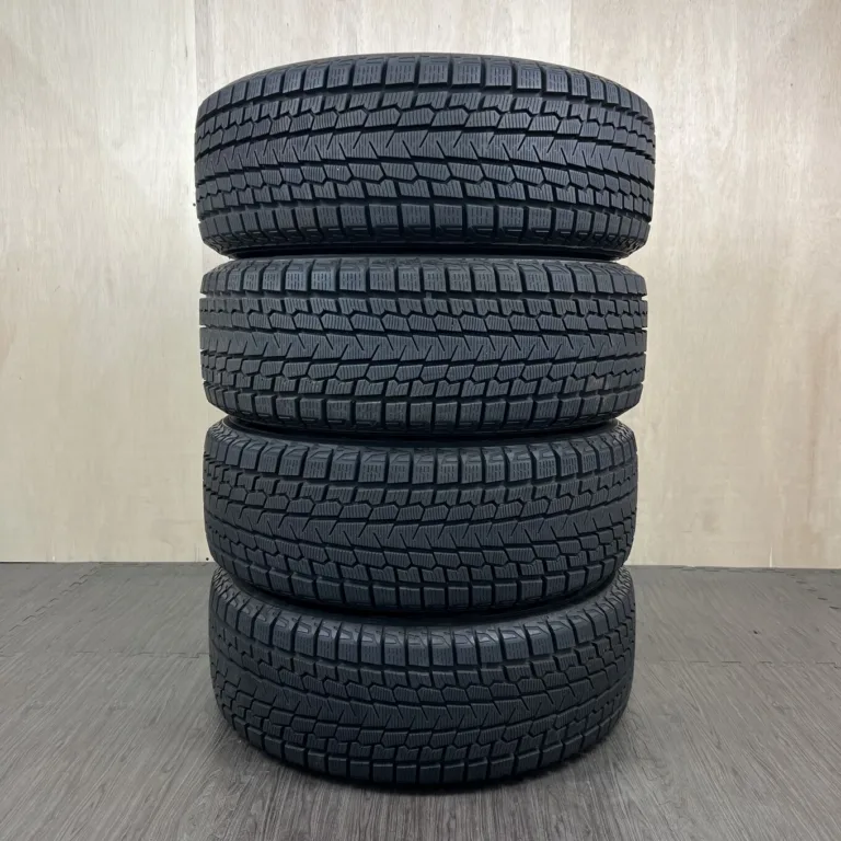 中古 YOKOHAMA ICE GUARD G075 冬用タイヤ 235/60R18 #68T40426の実物写真（1枚目）