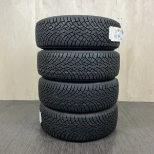 中古 NOKIAN HAKKAPELLITTA 冬用タイヤ 185/65R15 #72T40426の実物写真（1枚目）