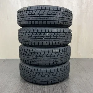 中古 YOKOHAMA ICE GUARD IG60 冬用タイヤ 175/70R14 #74T40426の実物写真(1枚目)