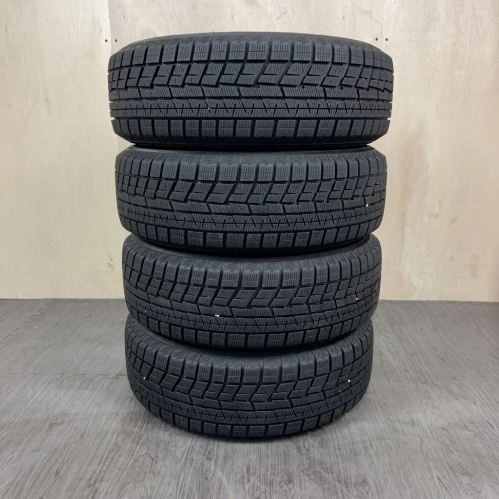 中古 YOKOHAMA ICE GUARD IG60 冬用タイヤ 195/65R15 #0007AT010926の実物写真（1枚目）