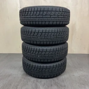 中古 YOKOHAMA ICE GUARD IG60 冬用タイヤ 195/65R15 #0007AT010926の実物写真（1枚目）