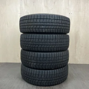 中古 DUNLOP WINTER MAXX WM03 冬用タイヤ 195/65R15 #0118AT010926の実物写真(1枚目)