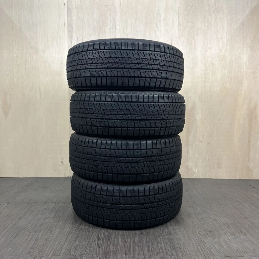 BRIDGESTONE BLIZZAK VRX2 Шина 225/50 R18 артикул 0418AT000926