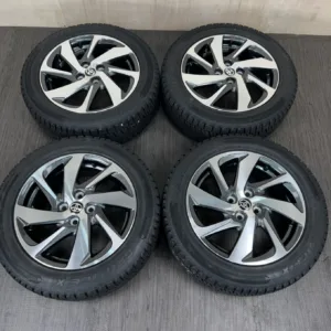 中古 トヨタ AQUA ホイール 16×6.0J PCD 4x100 ET45 #590D020925の実物写真（1枚目）